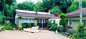 Medium Sized 5kva Hybrid Solar System 4.5kwp Power 10kwh Lit