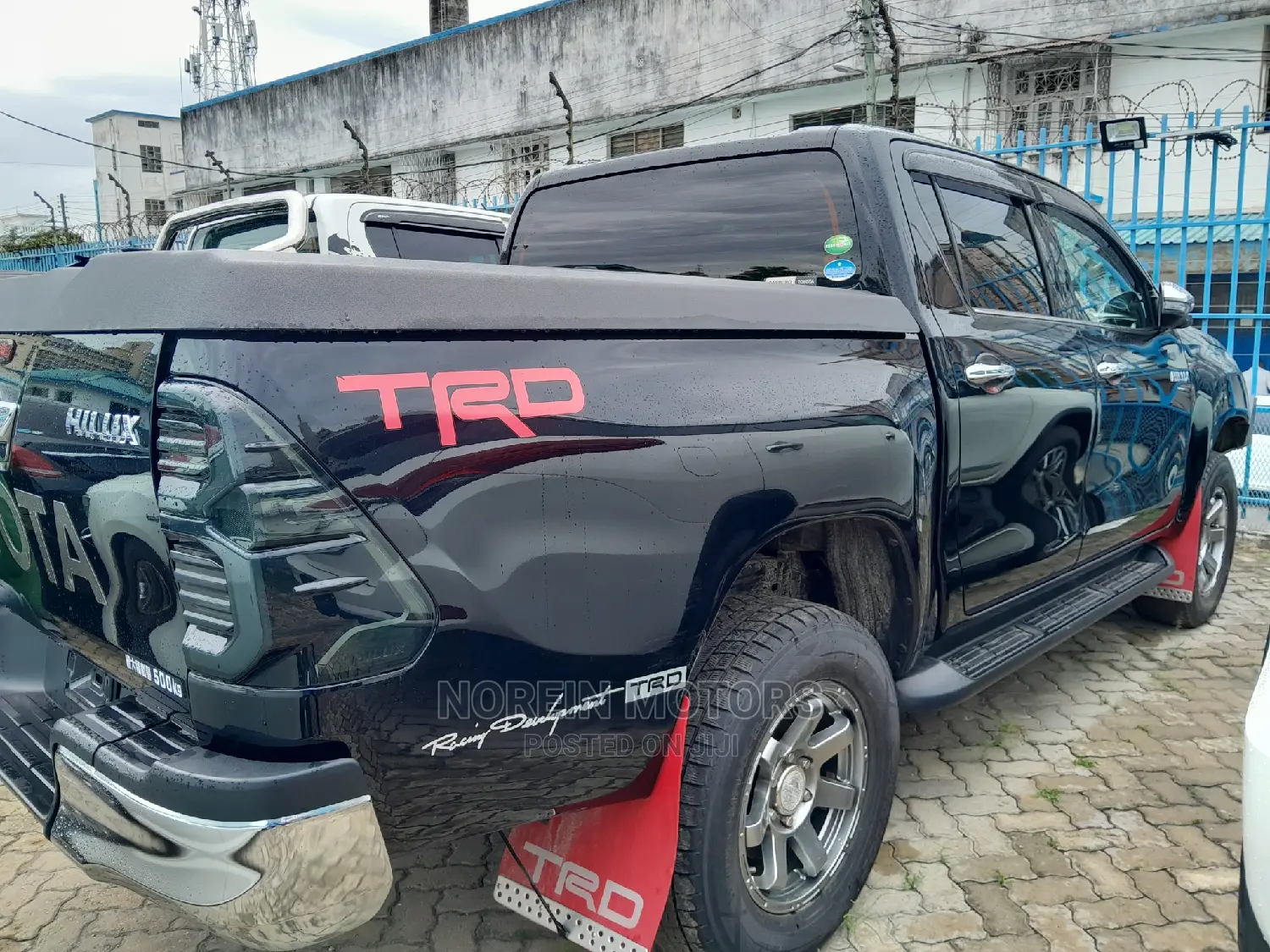 Toyota Land Cruiser 2016 Black