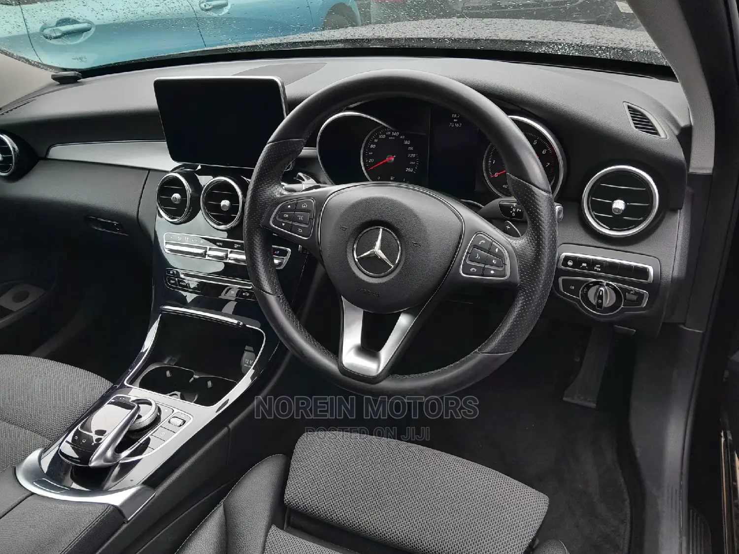 Mercedes-Benz C180 2016 Black