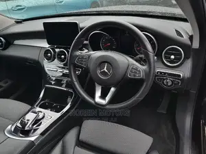 Mercedes-Benz C180 2016 Black
