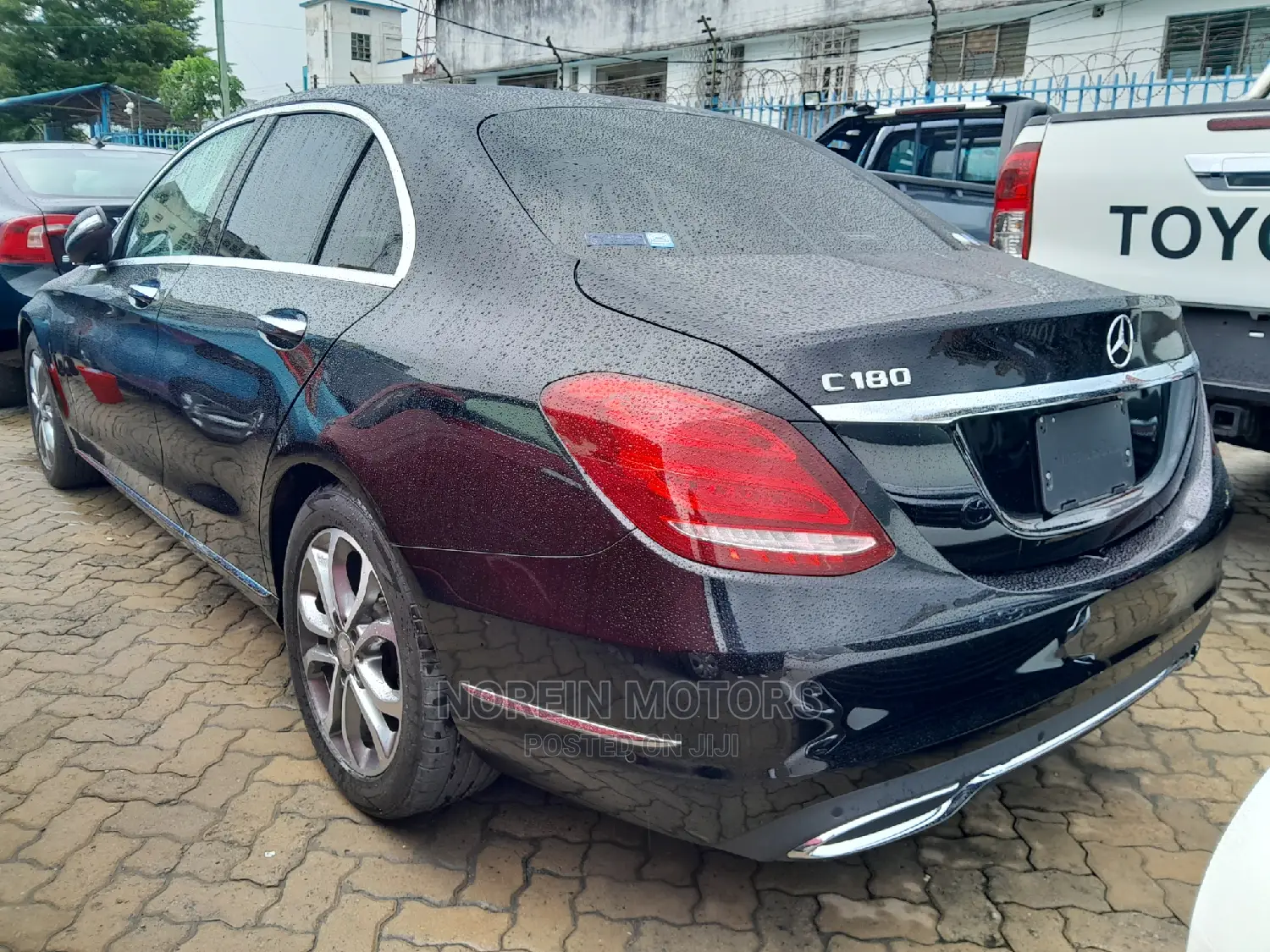 Mercedes-Benz C180 2016 Black