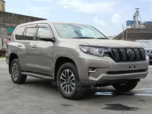 Toyota Land Cruiser Prado 2017 Gold