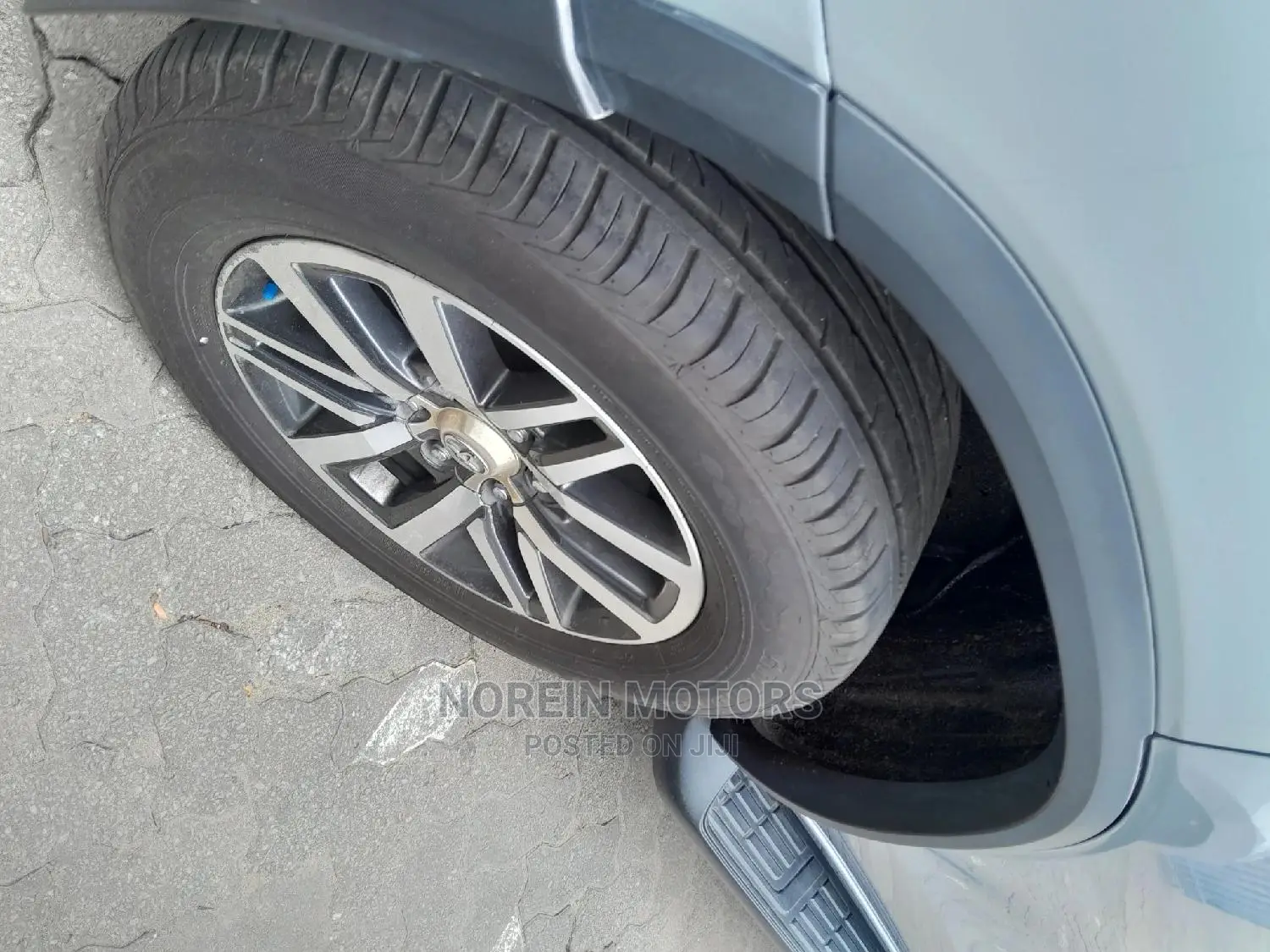 Toyota Fortuner 2015 Silver