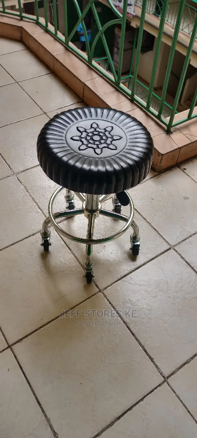 Adjustable Movable Pedicure Stool Black