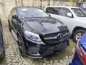 Black 2018 Mercedes-Benz GLE43: Premium SUV with Power
