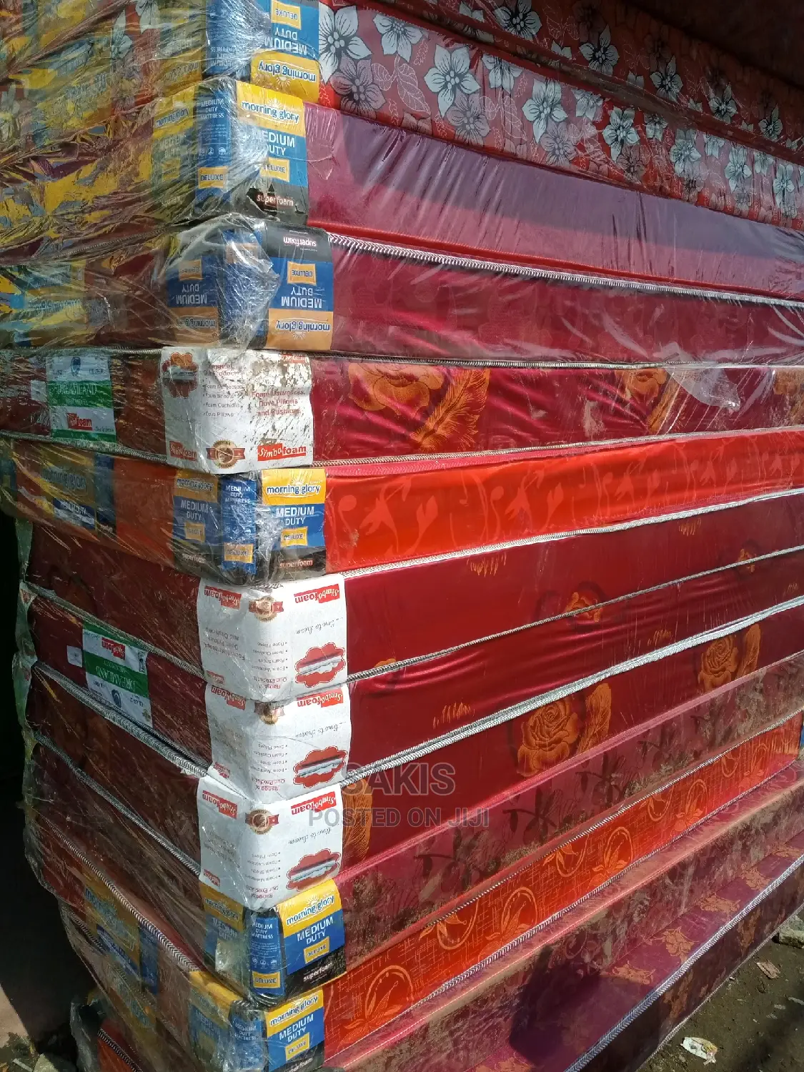 122 by 186 Cm Medium Duty Mattresses. Delivery Is Free