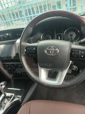 Toyota Fortuner 2.8 D AWD 2016 White