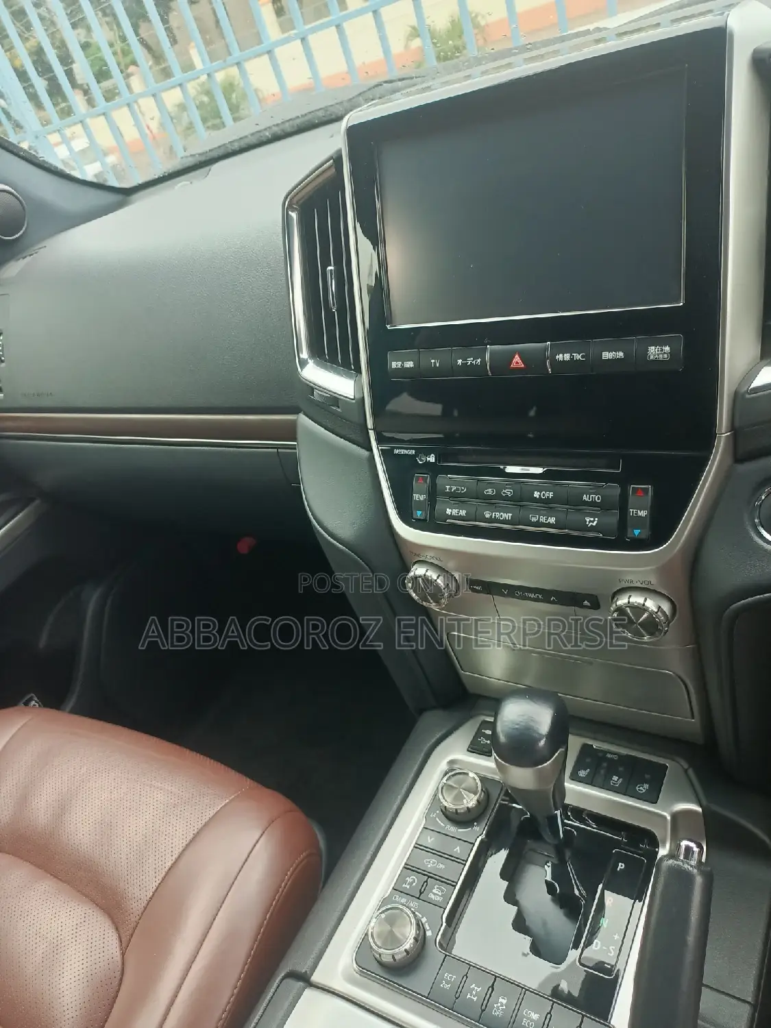 Toyota Land Cruiser 4.6 V8 ZX 2016 White