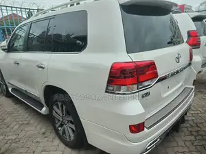 Toyota Land Cruiser 4.6 V8 ZX 2016 White