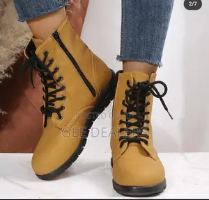 Ladie Boots Shoes Available