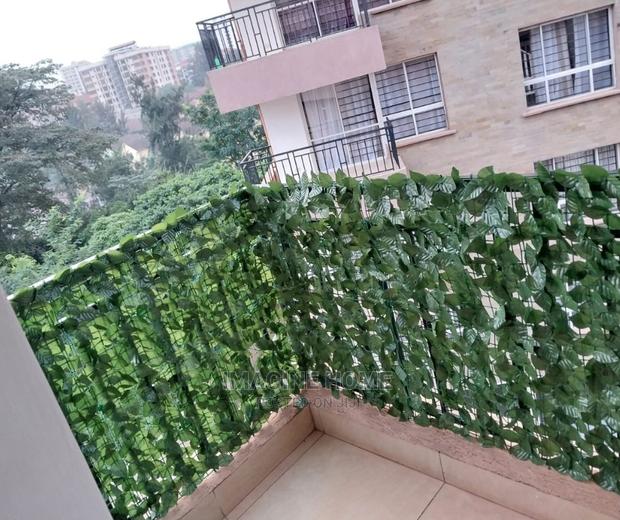 Green Expandable Fence