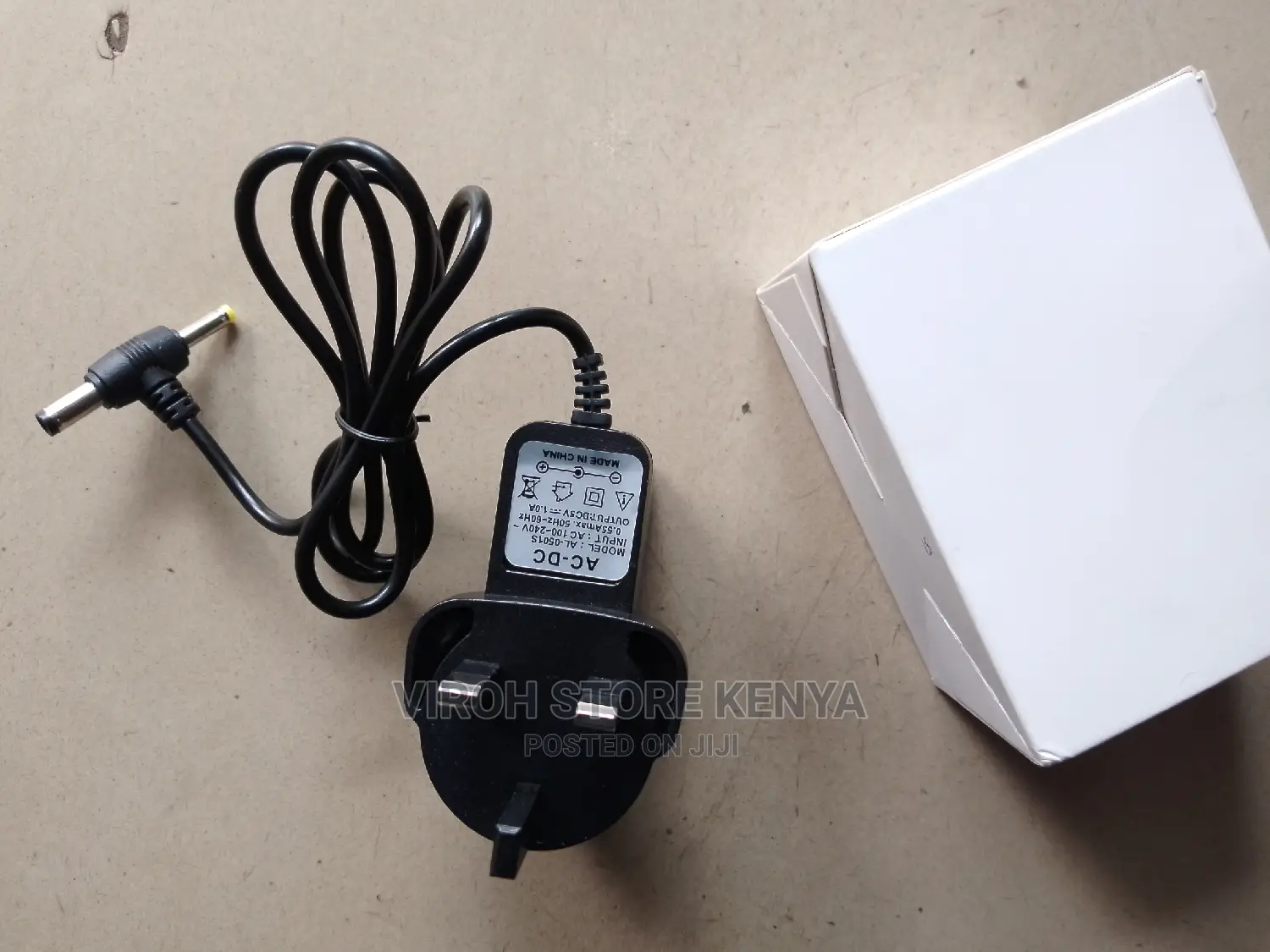 Ac DC Adapter Output 5V 1.0A Charger Adapter