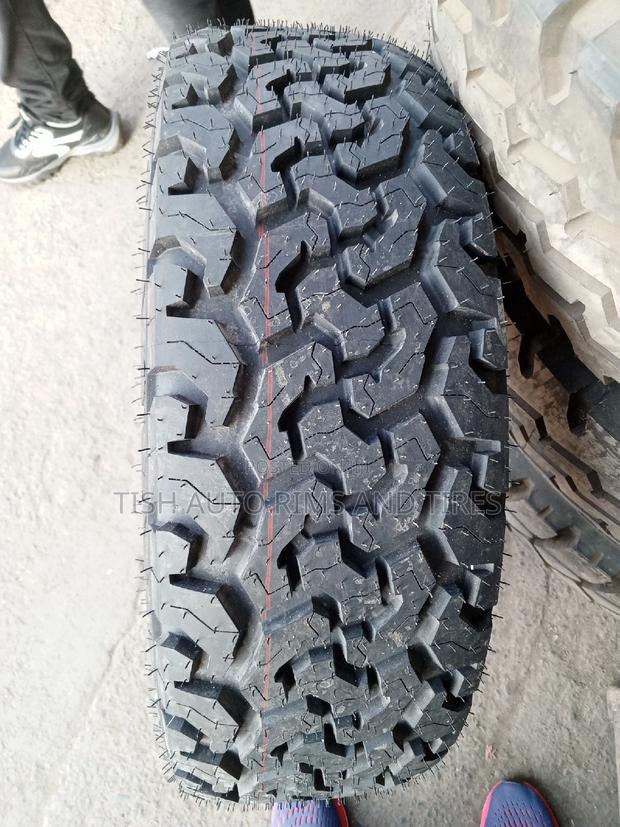 225/65r17 Yusta
