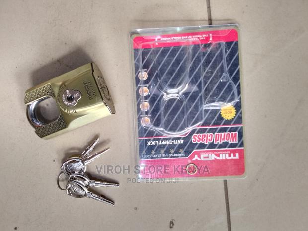 Hot Selling Mindy Padlock 4 Keys Hardened Shackle
