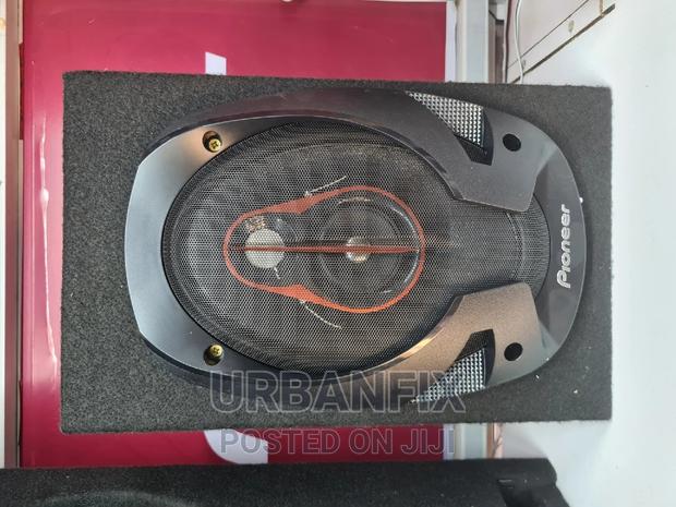 Original Pioneer 400 Watts Single Oval Speaker With Cabinet