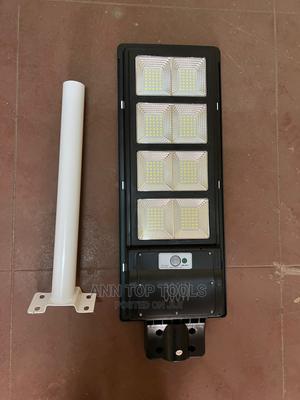 300 Watts Solar Led Street Light With 50*500mm Pole - thumbnail 2