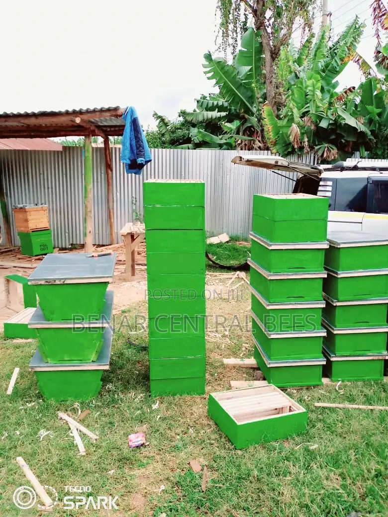 (Cypress Timber) Modern Langstroth Bee Hives Manufacturers