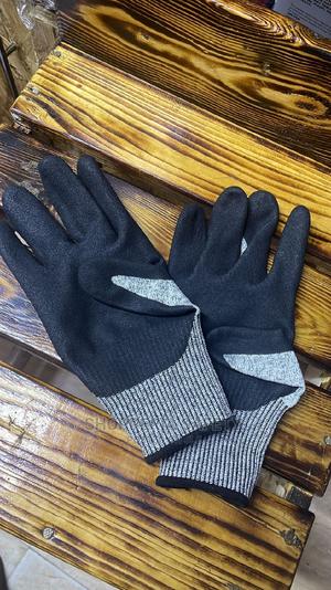 Cut Resistance Gloves - thumbnail 2