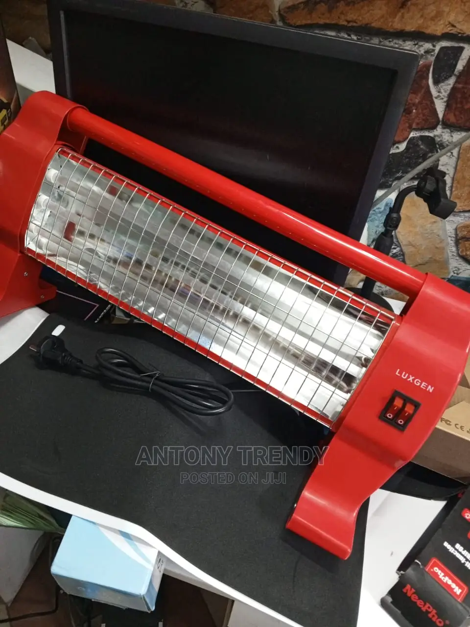Luxgen Quartz Room or Space Heater