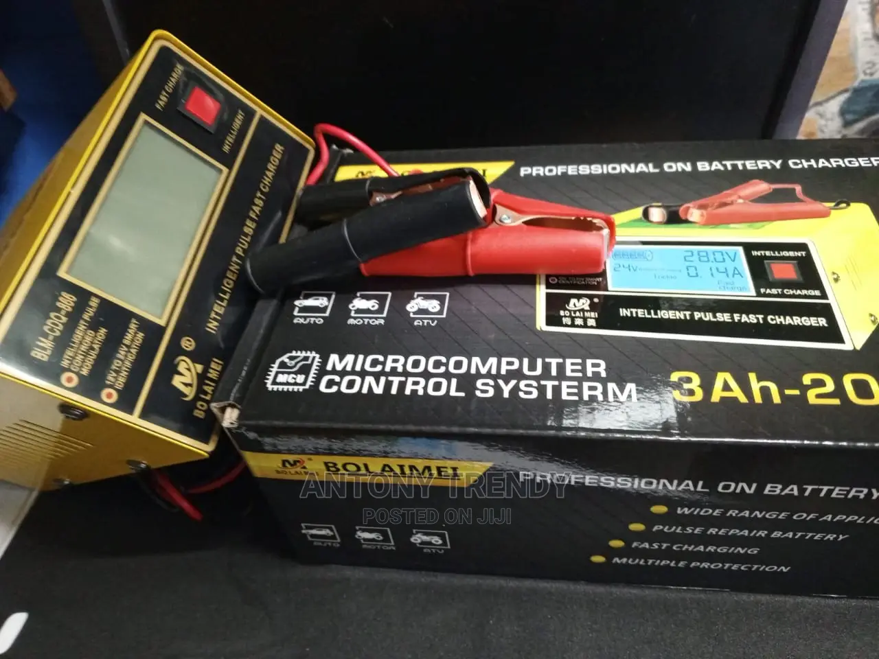 Full Automatic 12V 24V Car Battery Charger 250W
