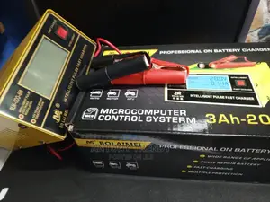 Full Automatic 12V 24V Car Battery Charger 250W