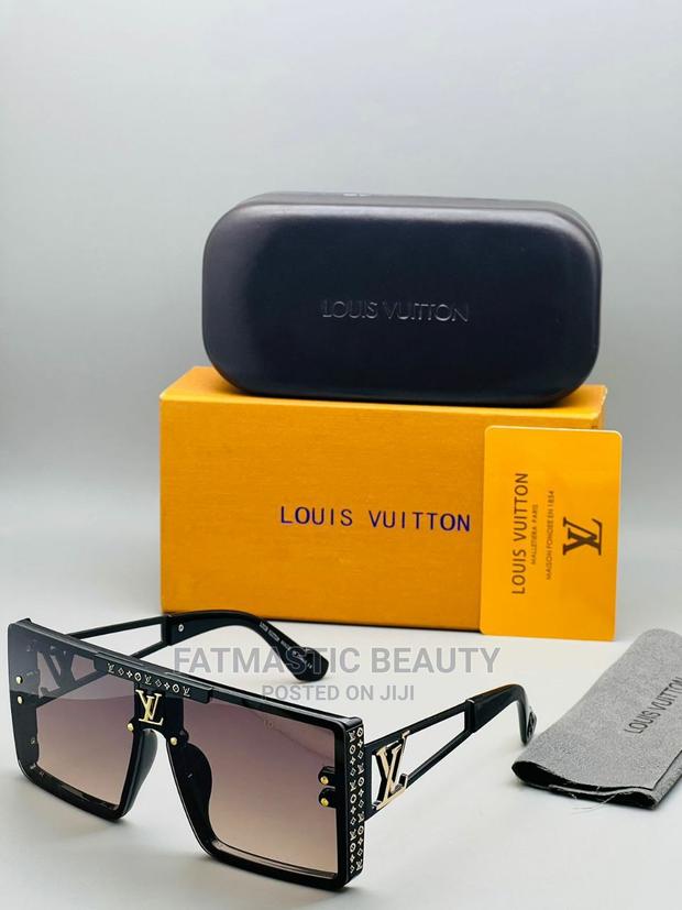 Unisex Designer Sunglasses - thumbnail 2