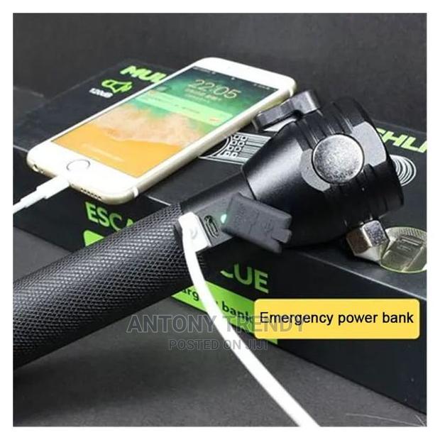 USB Rechargeable Solar Powered Flashlight - thumbnail 2