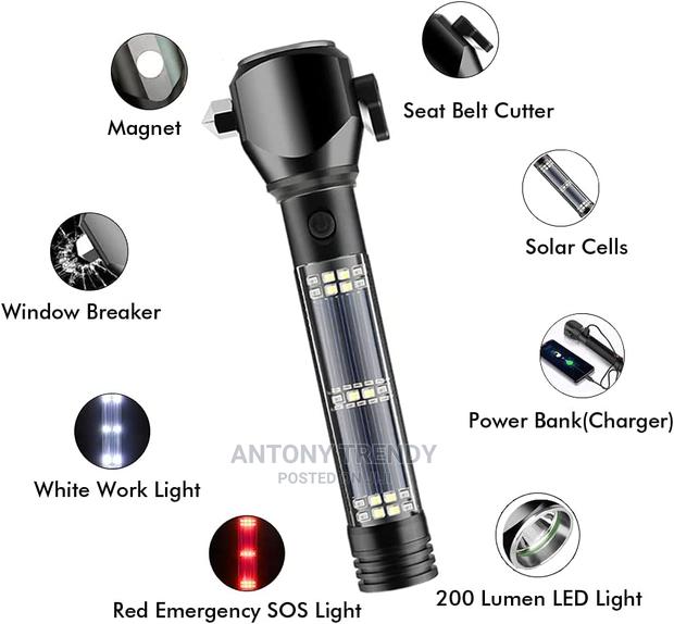 Rechargeable Solar Powered Flashlight With Glass Breaker - thumbnail 3