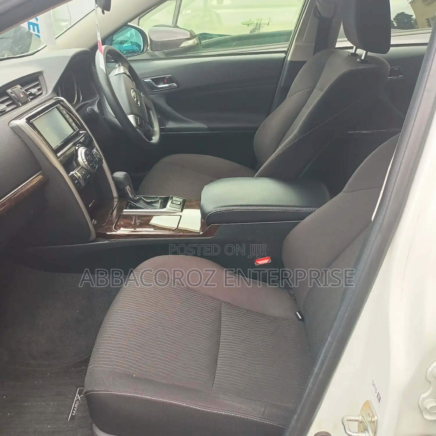 Toyota Mark X 2.5 AWD 2016 White