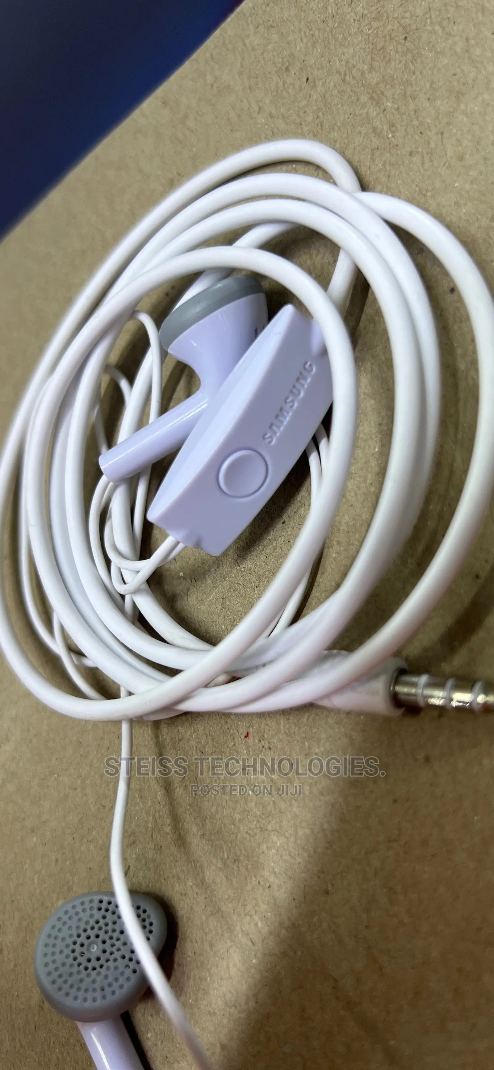 Samsung Flat Yj Earphones.
