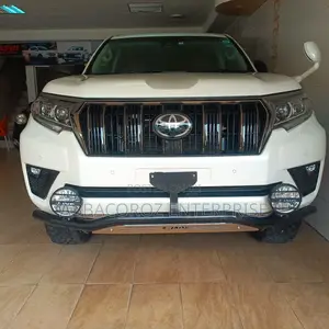 Toyota Land Cruiser Prado 4.0 2017 White