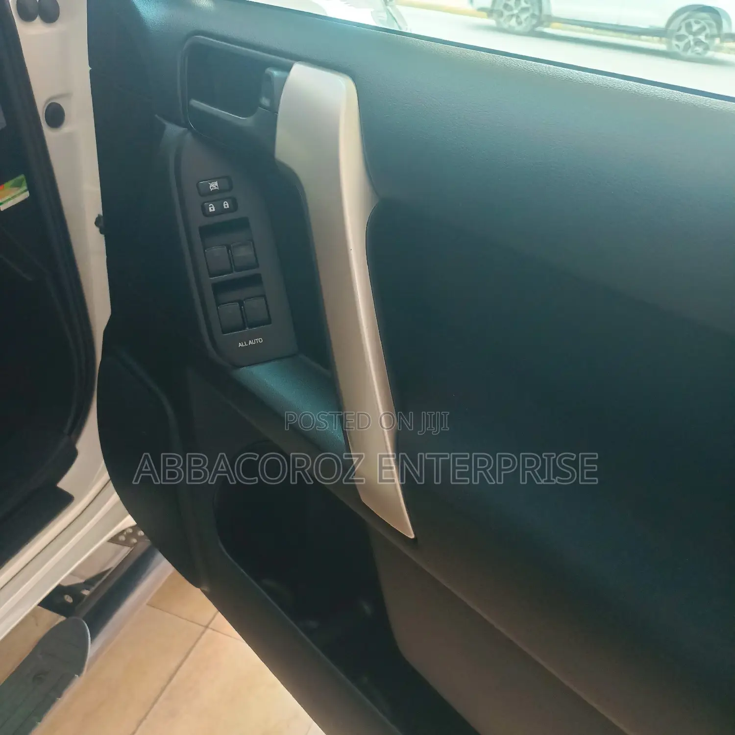 Toyota Land Cruiser Prado 4.0 2017 White