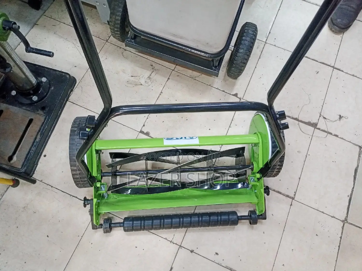 Manual Lawn Mower, Size 18