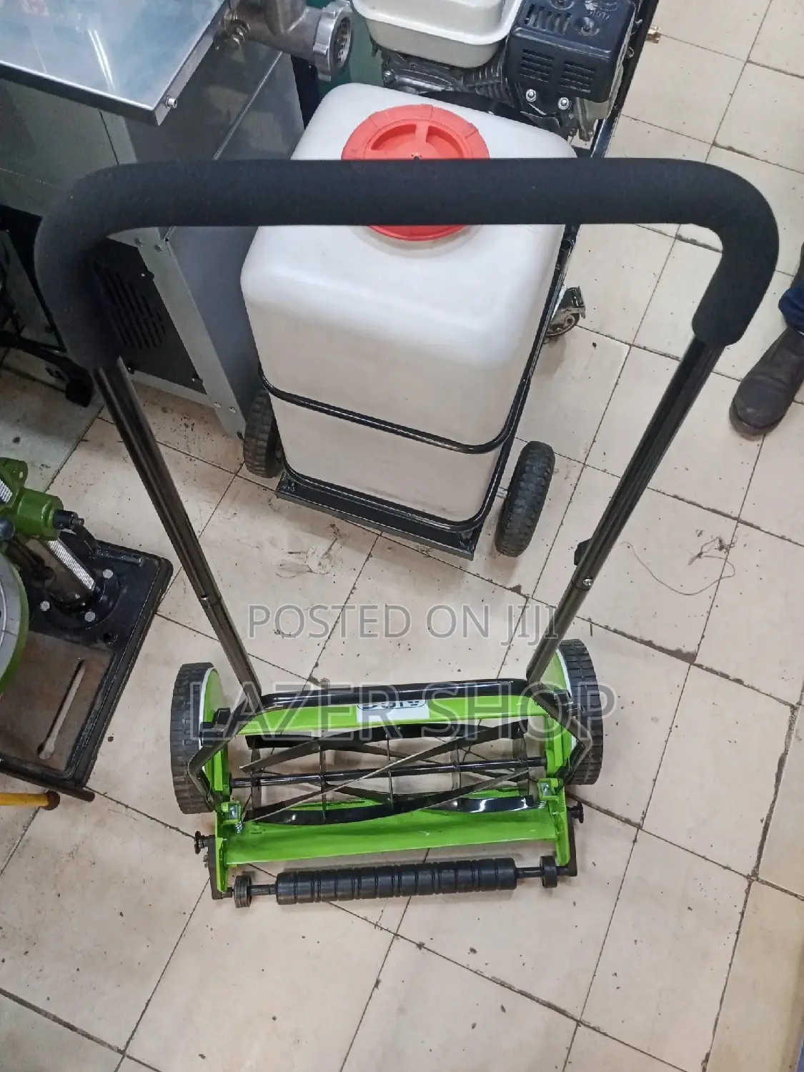 Manual Lawn Mower, Size 18