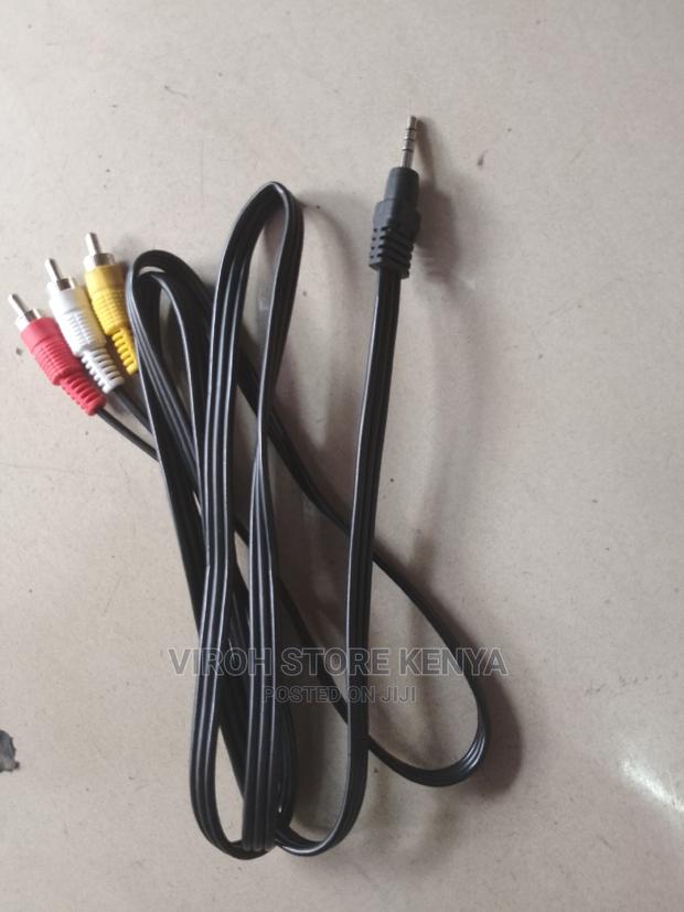 Stereo Cable 3 X 1 Cable / Av to Stereo Cable - main view