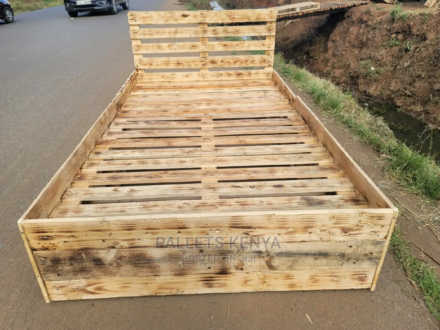 Pallet Bed 4*6 Standard Sized Wooden Pallet Bed in Kahawa Furniture