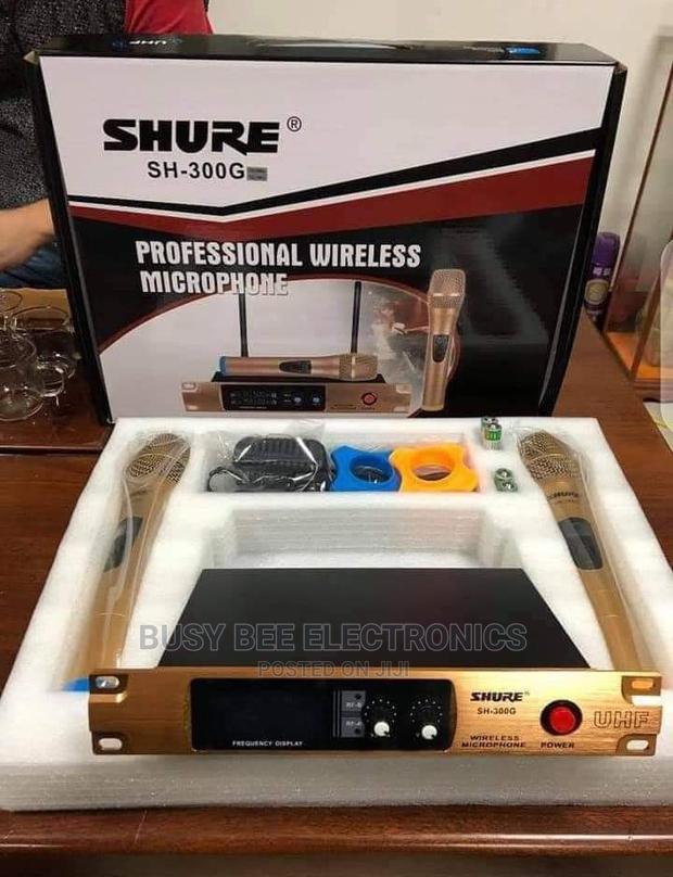 50m Radius Shure Cordless Microphone - main view
