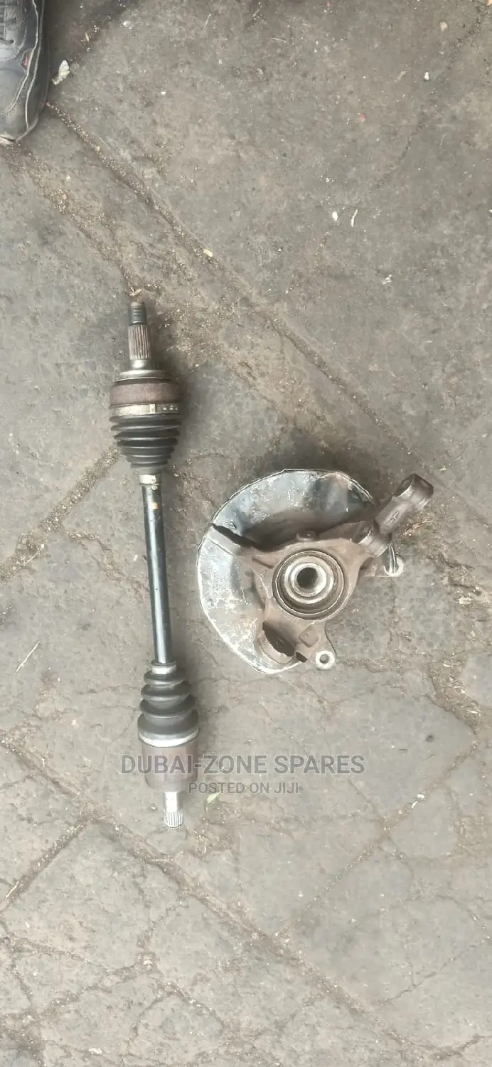 Honda Airwave Wheel Hub and Drive Shaft.