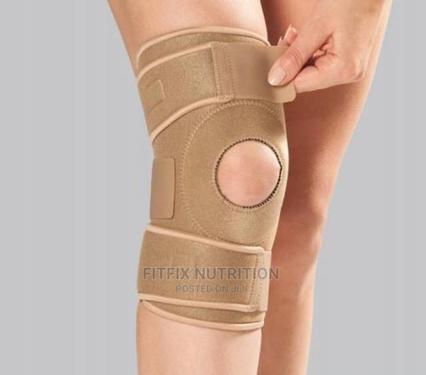 Ajdustable Knee Cap Support
