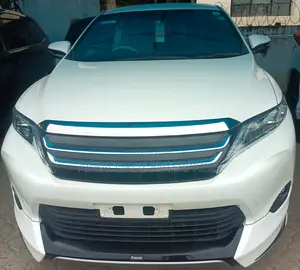 Toyota Harrier 2.0 4WD 2016 White