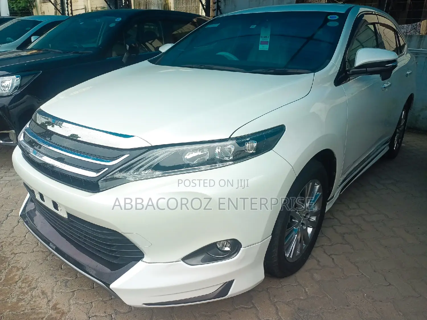 Toyota Harrier 2.0 4WD 2016 White
