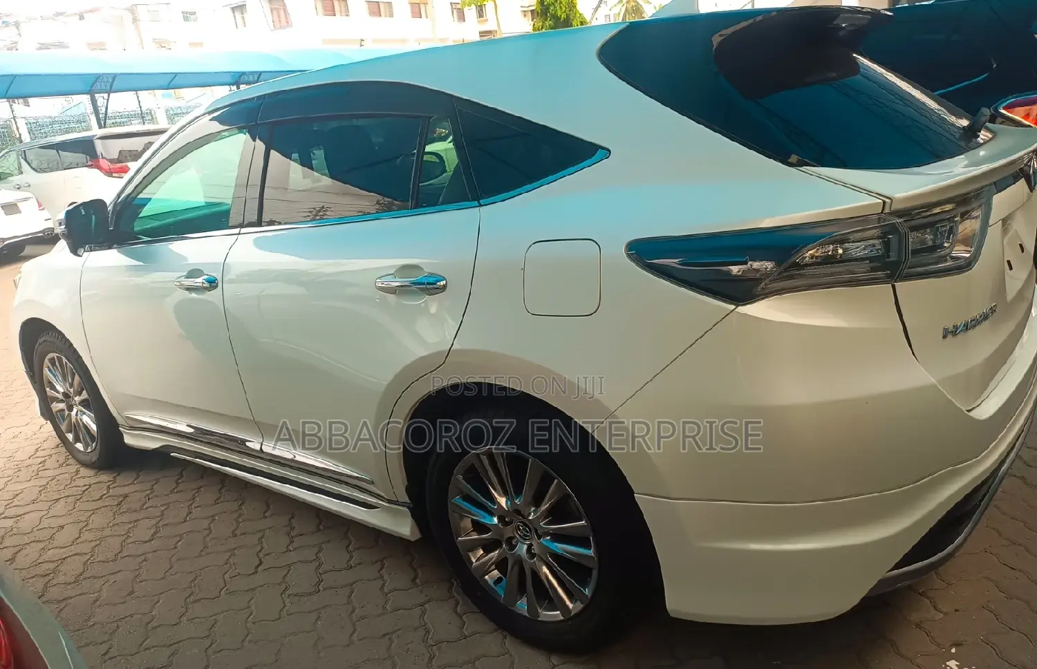 Toyota Harrier 2.0 4WD 2016 White