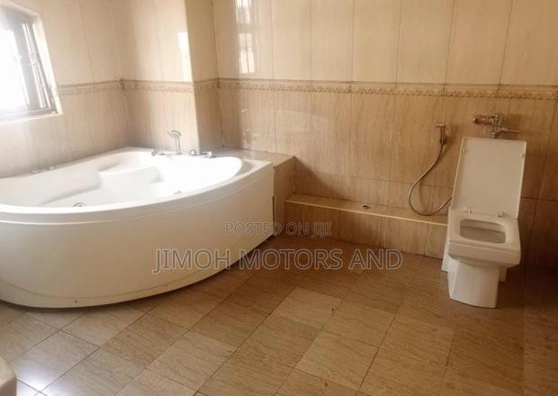 Furnished 4bdrm Shared Apartment for rent - thumbnail 4