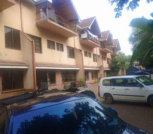 Furnished 4bdrm Shared Apartment for rent - thumbnail 2