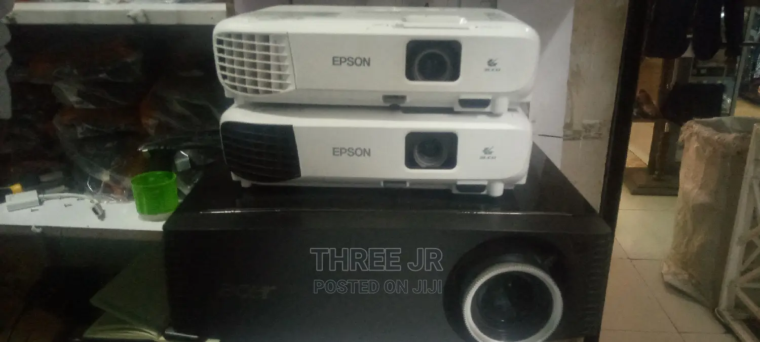 Ex Uk Projectors Available.