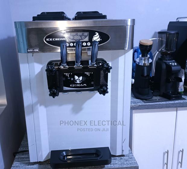 Ice Cream Machine