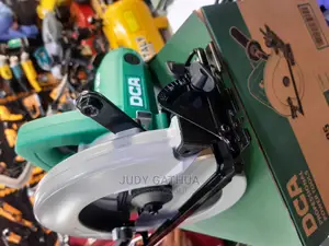 DCA Circular Saw With Blade