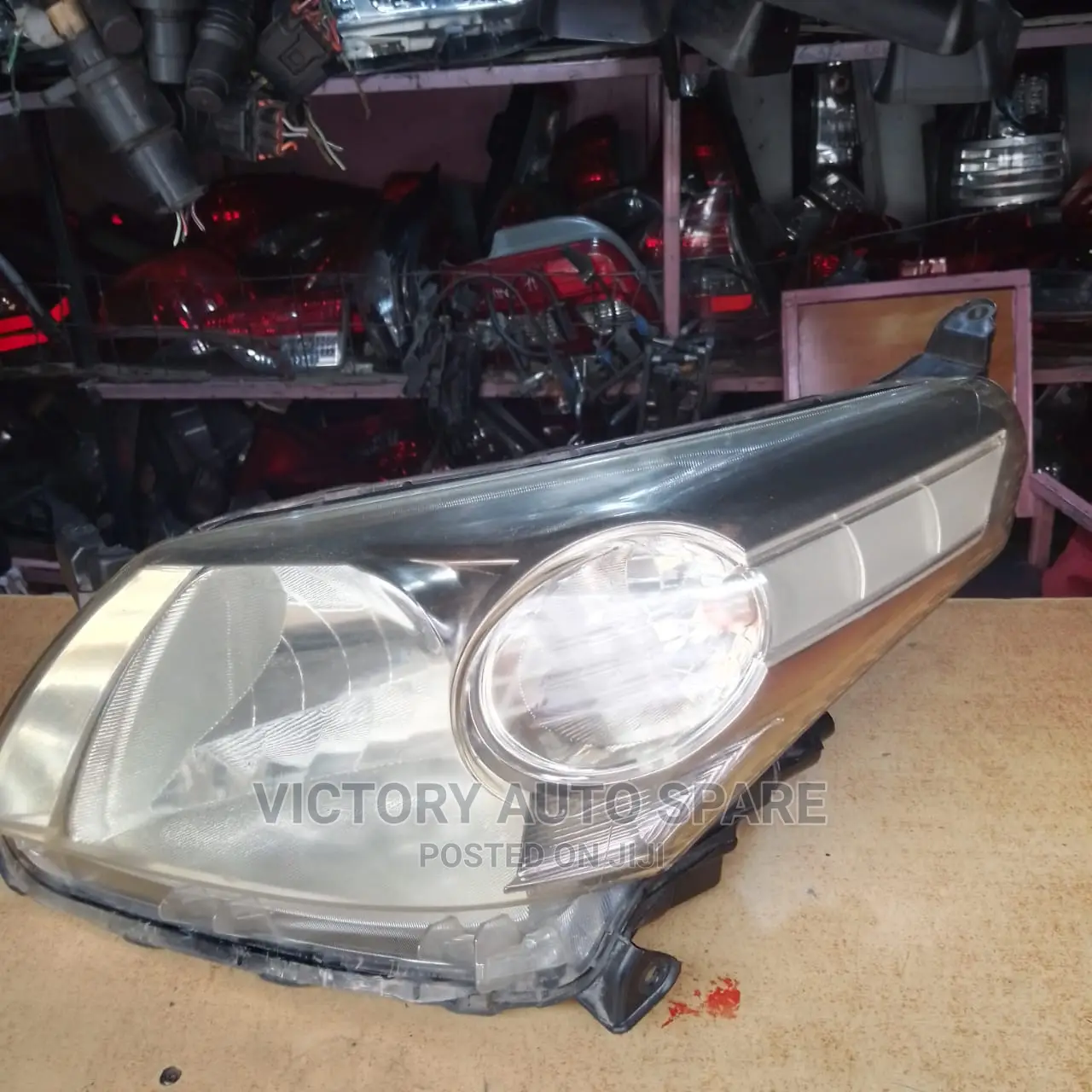 IST Xenon Headlight 2010-2013 New