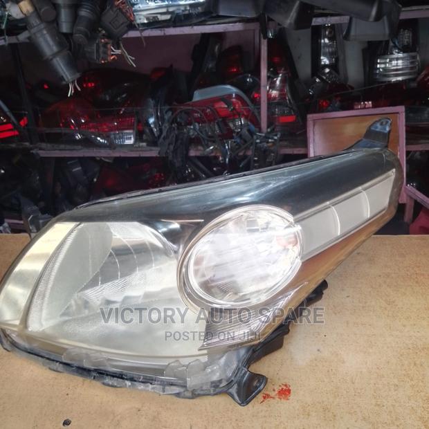 IST Xenon Headlight 2010-2013 New