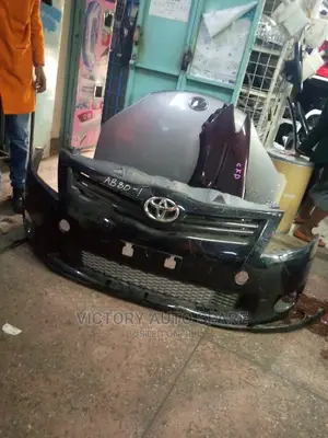 Auris Front Bumper 2008/2009 Model